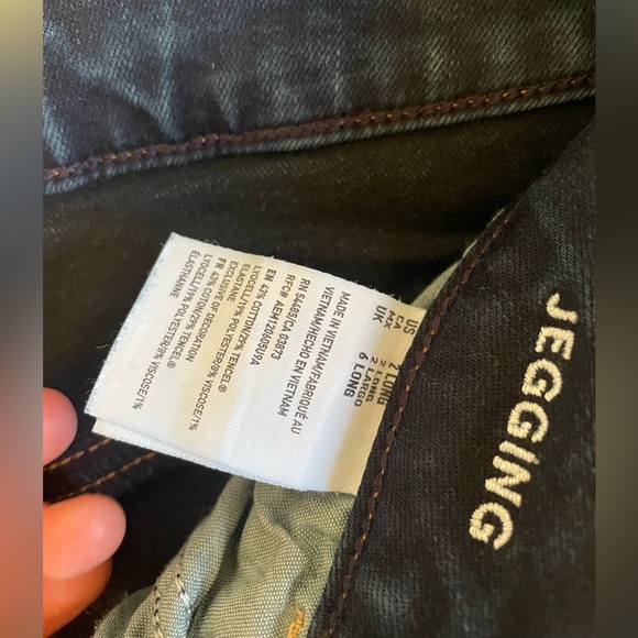 American Eagle Skinny Jeans - Picture 7 of 8